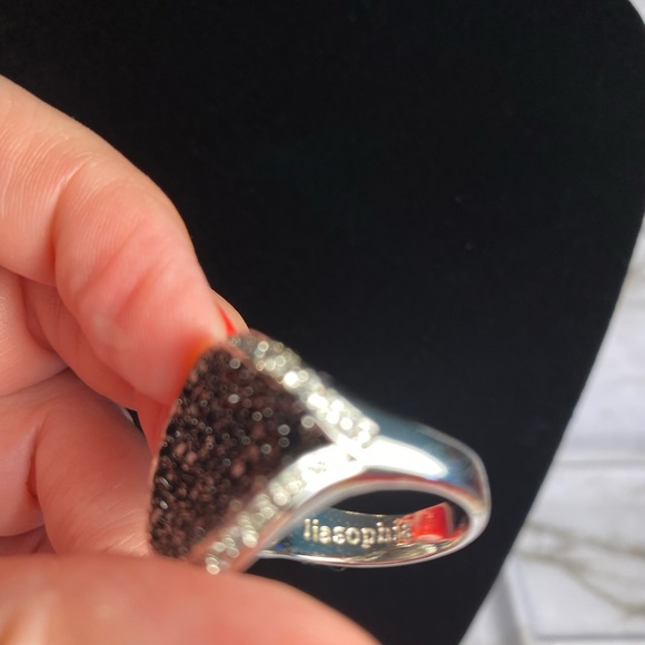 Lia Sophia Gold tone ring with black/white crystals size 8 or 9 - Picture 8 of 10